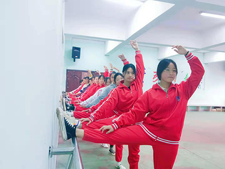 特长兴趣教育-励铮全封闭式学校